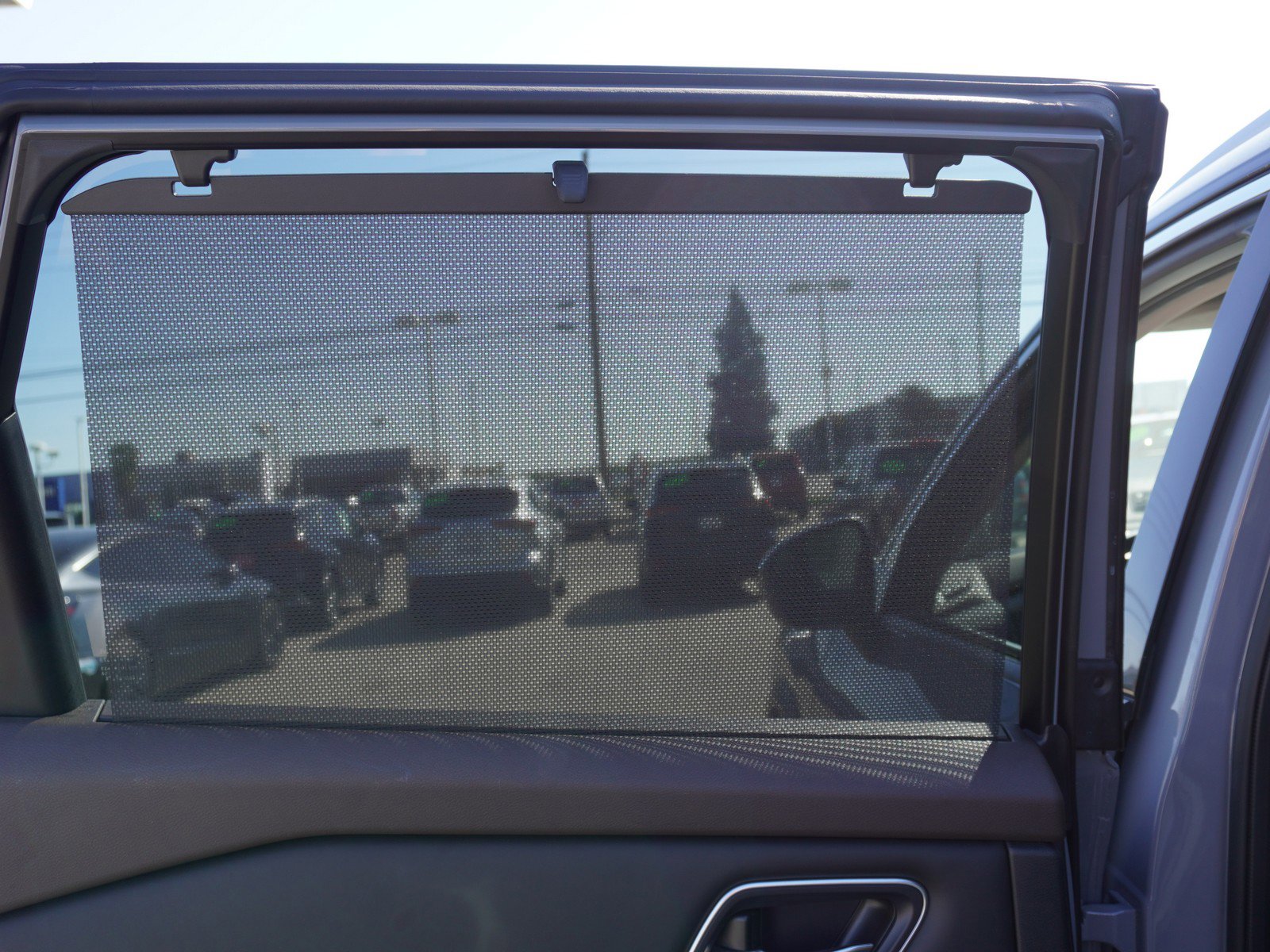 Used 2021 Nissan Rogue Platinum image 12