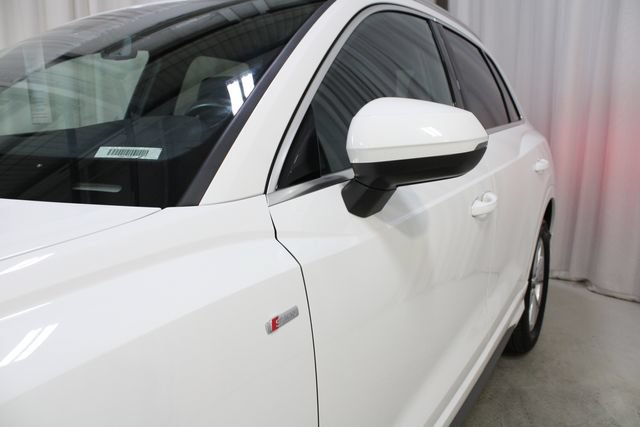 Used 2024 Audi Q3 2.0T Premium w/ Convenience Package AWD/4WD image 35
