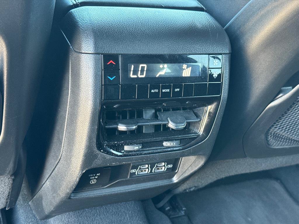 Used 2024 Jeep Grand Cherokee L Laredo AWD/4WD image 11