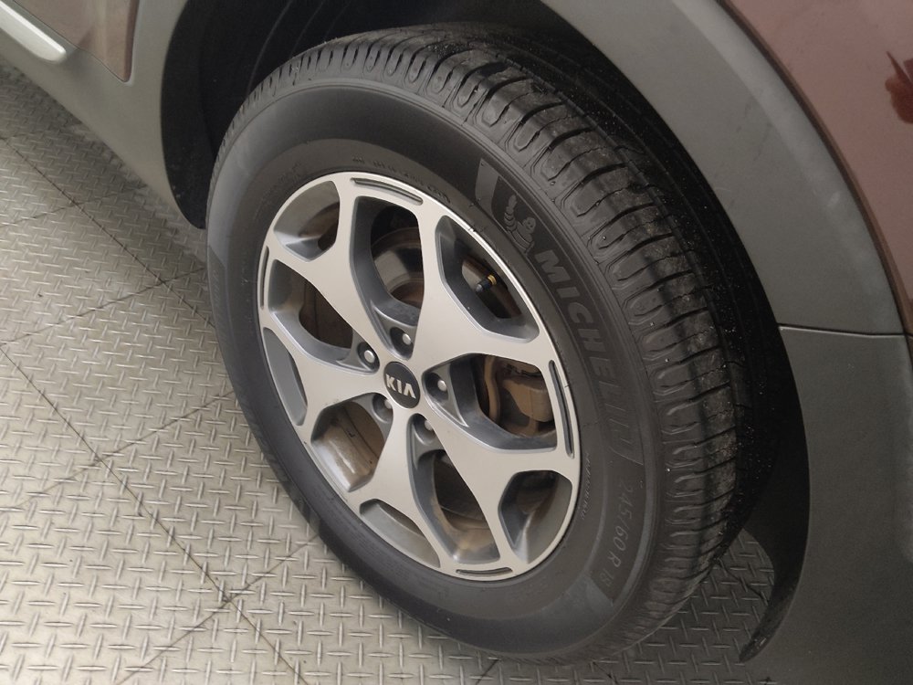 Used 2020 Kia Telluride EX FWD image 31