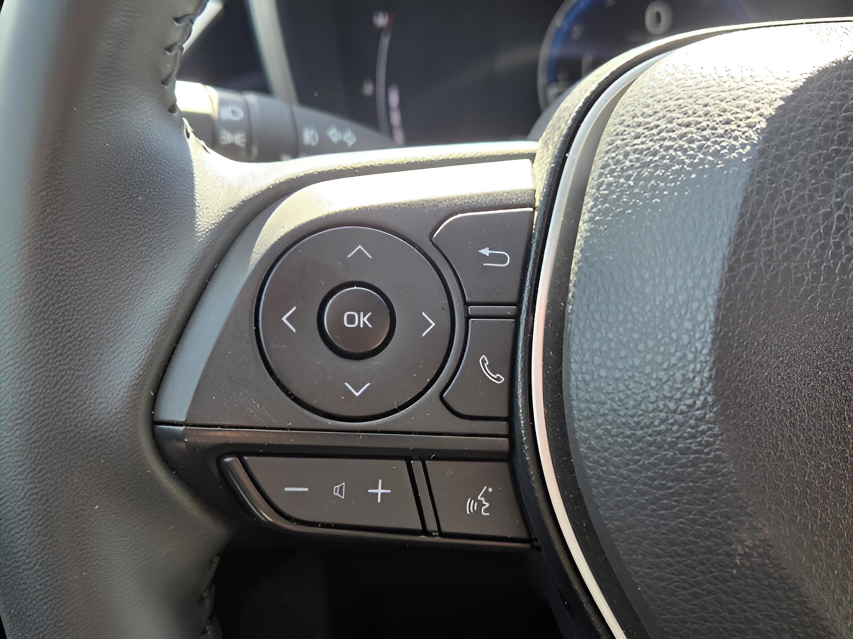 Used 2025 Toyota Corolla XSE image 26