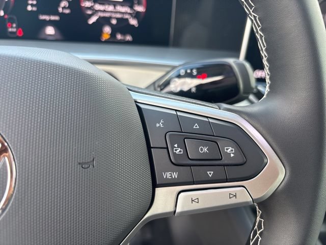 New 2026 Volkswagen Tiguan SE AWD/4WD image 22
