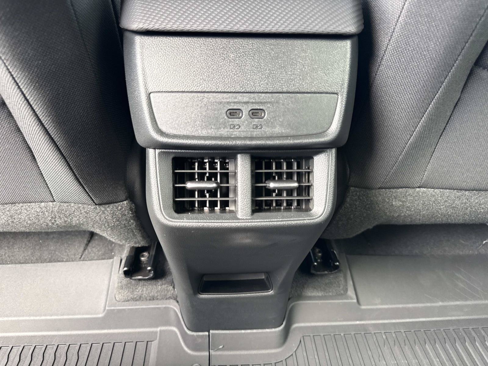 Used 2026 Chevrolet Equinox LT FWD image 31