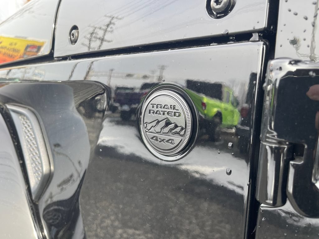 New 2026 Jeep Gladiator Sport AWD/4WD image 16