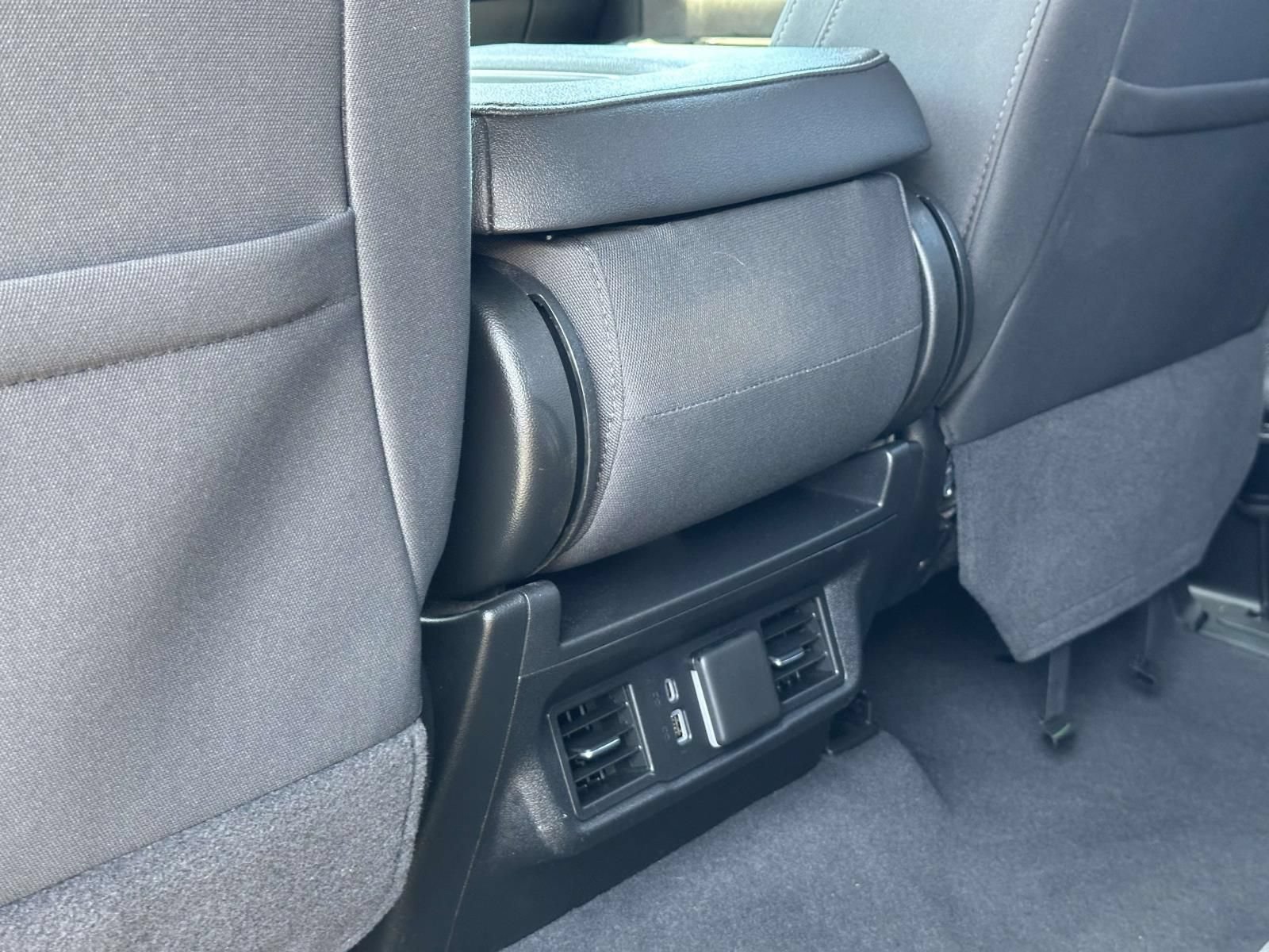 Used 2025 Chevrolet Silverado 2500 LT w/ Convenience Package AWD/4WD image 25