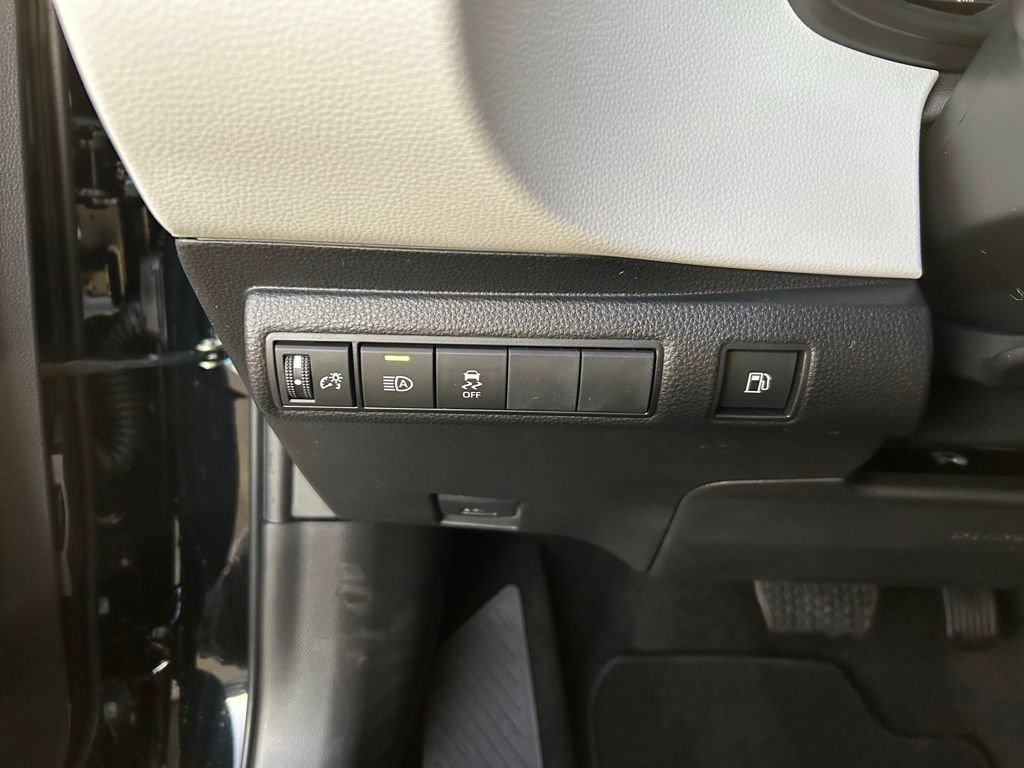 Used 2026 Toyota Corolla Hybrid Sedan image 22