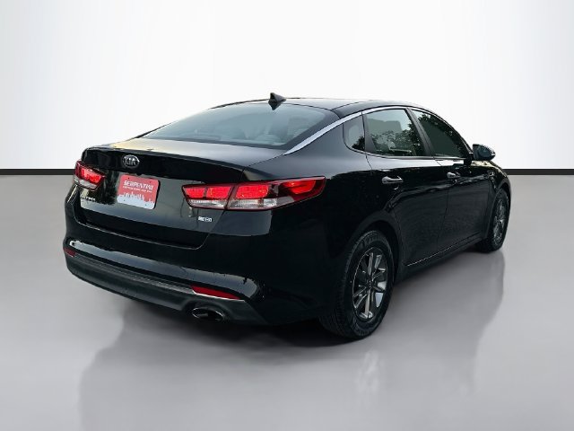 Used 2017 Kia Optima LX FWD image 5