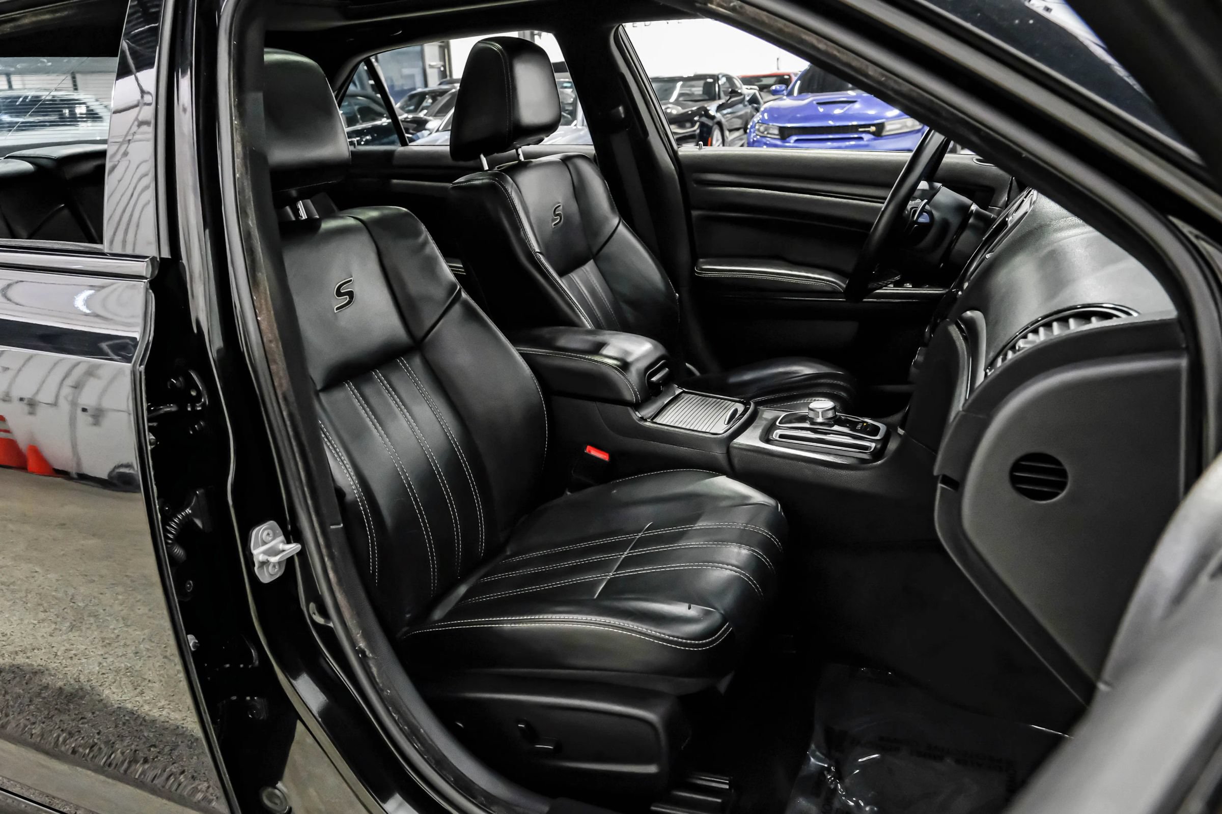 Used 2015 Chrysler 300 S w/ 300S Premium Group RWD image 48