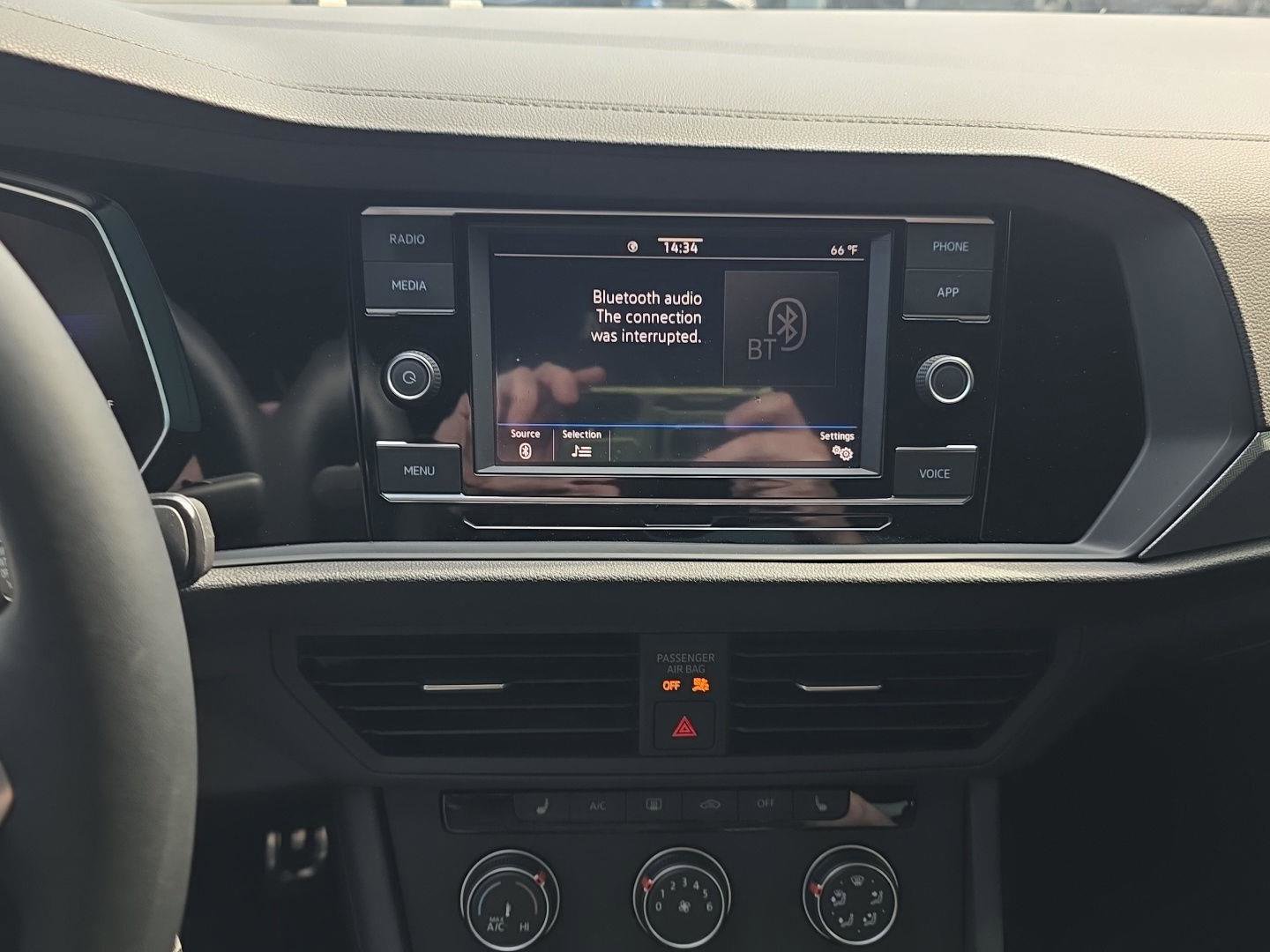 Used 2024 Volkswagen Jetta Sport image 13