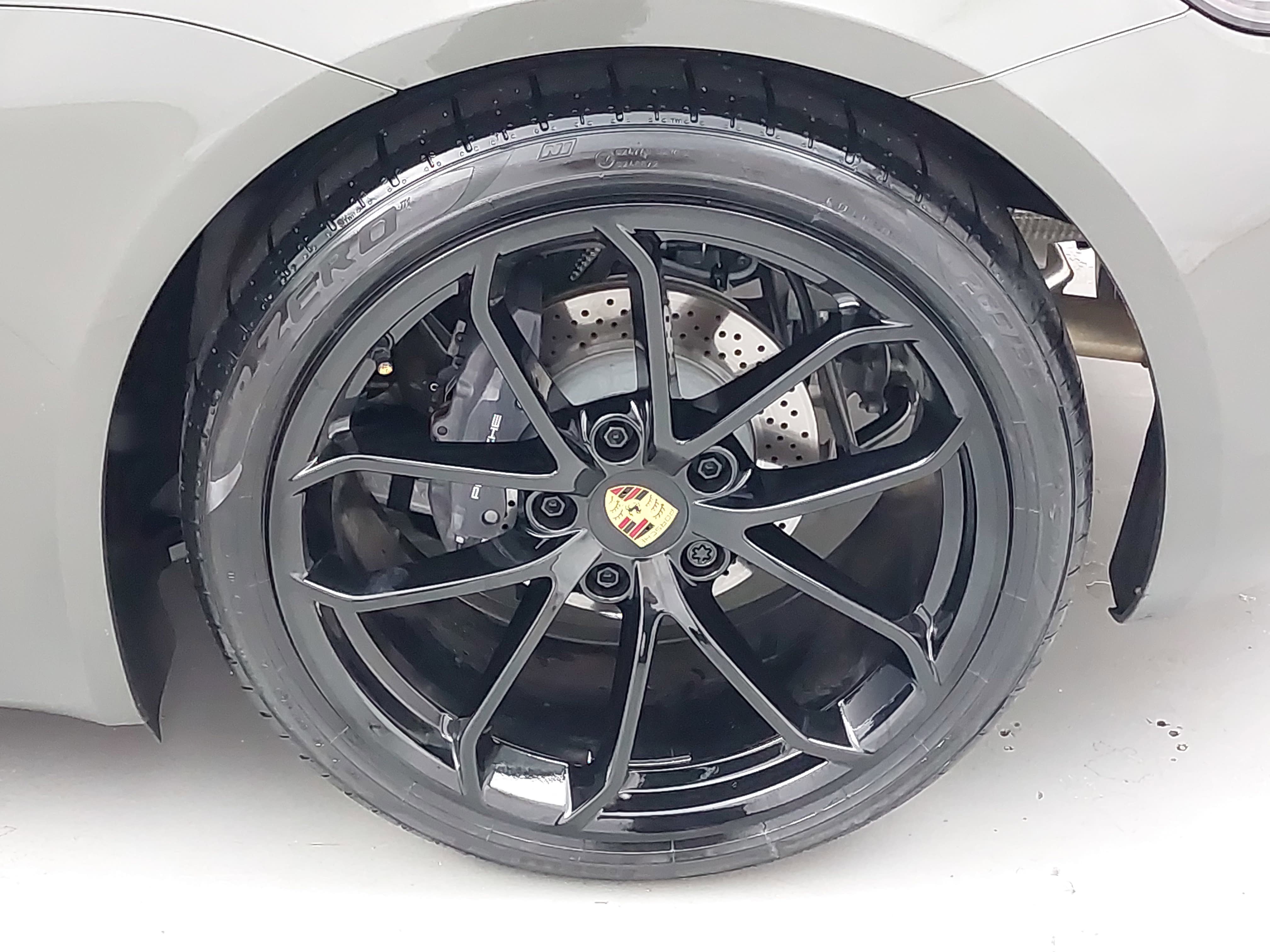 Certified 2024 Porsche 718 Cayman RWD image 30