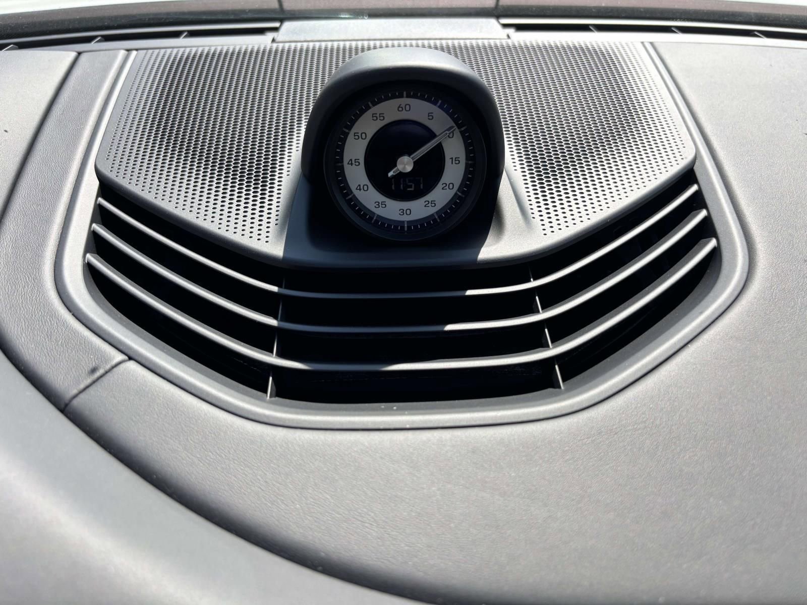 New 2026 Porsche Taycan Turbo S AWD/4WD image 37