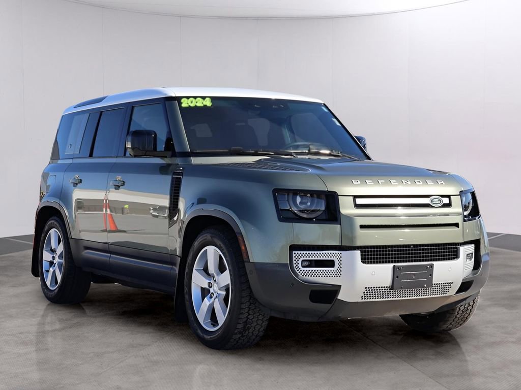 Used 2024 Land Rover Defender 110 SE AWD/4WD image 3