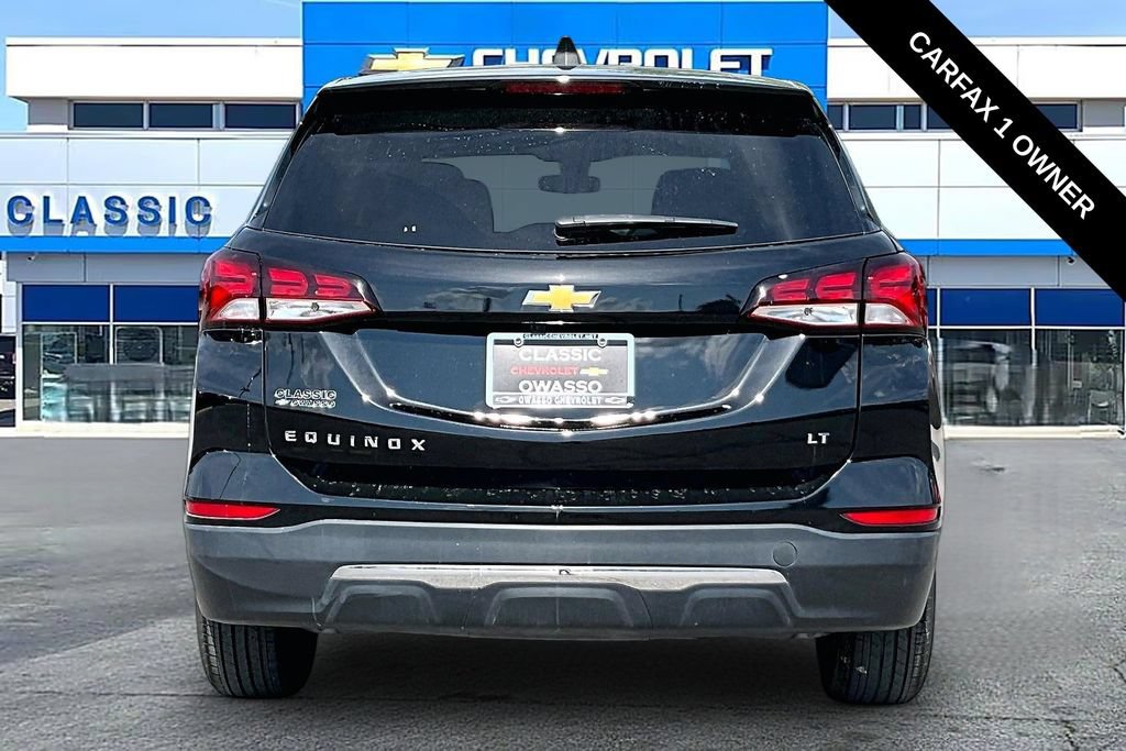 Used 2022 Chevrolet Equinox LT w/ LPO, Floor Liner Package FWD image 4