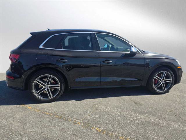 Used 2018 Audi SQ5 Premium Plus w/ S Sport Package image 2