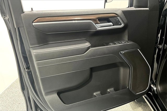 Used 2025 Chevrolet Silverado 1500 LT image 21