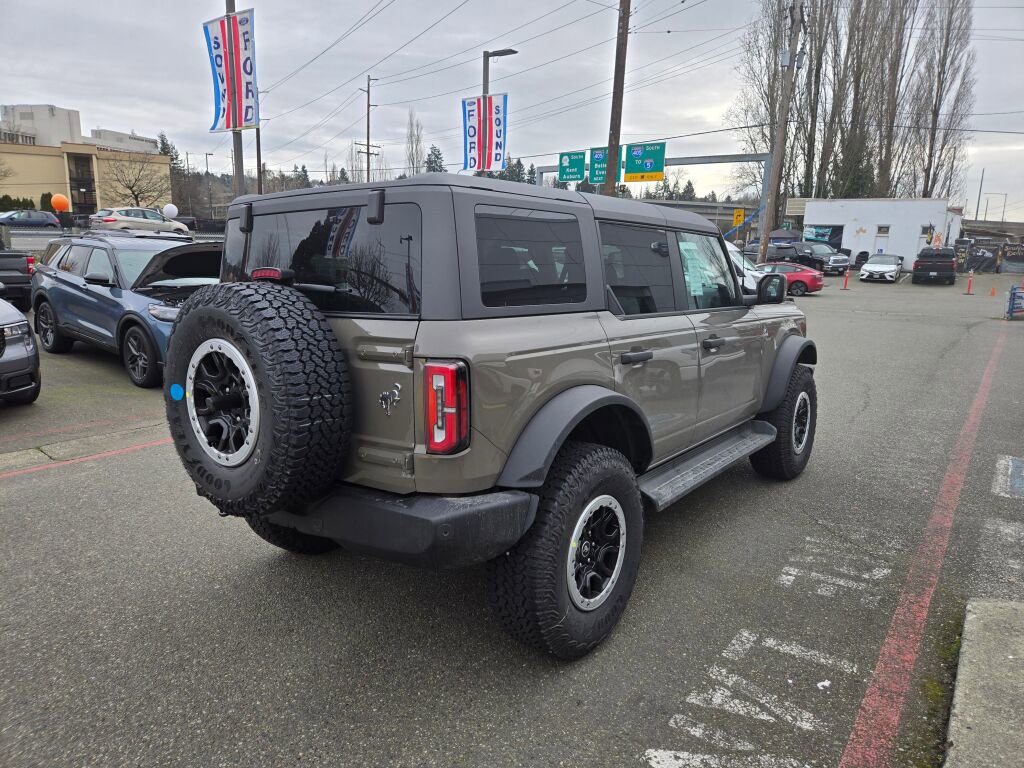 New 2026 Ford Bronco Outer Banks w/ Sasquatch Package AWD/4WD image 5