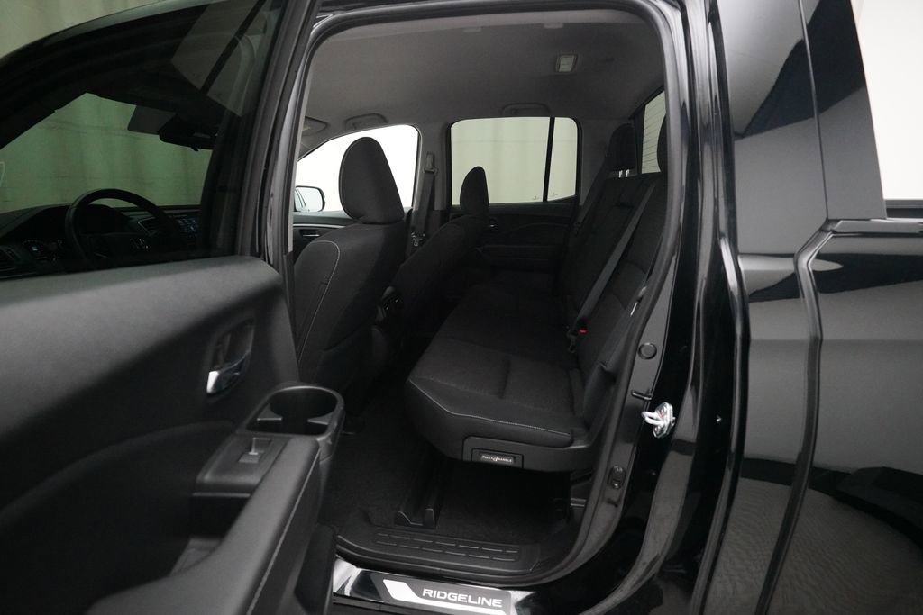Used 2024 Honda Ridgeline Sport image 15