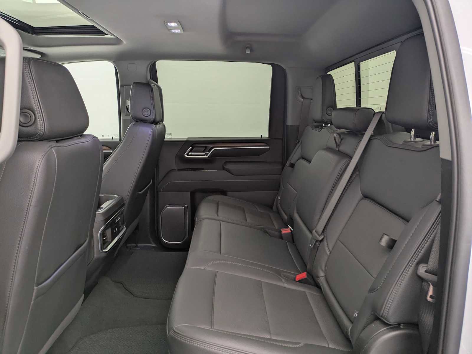 Used 2025 GMC Sierra 3500 Denali w/ Denali Reserve Package AWD/4WD image 22