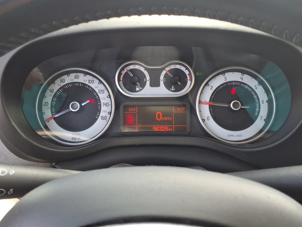 Used 2014 FIAT 500L Trekking w/ Popular Equipment Group FWD image 18
