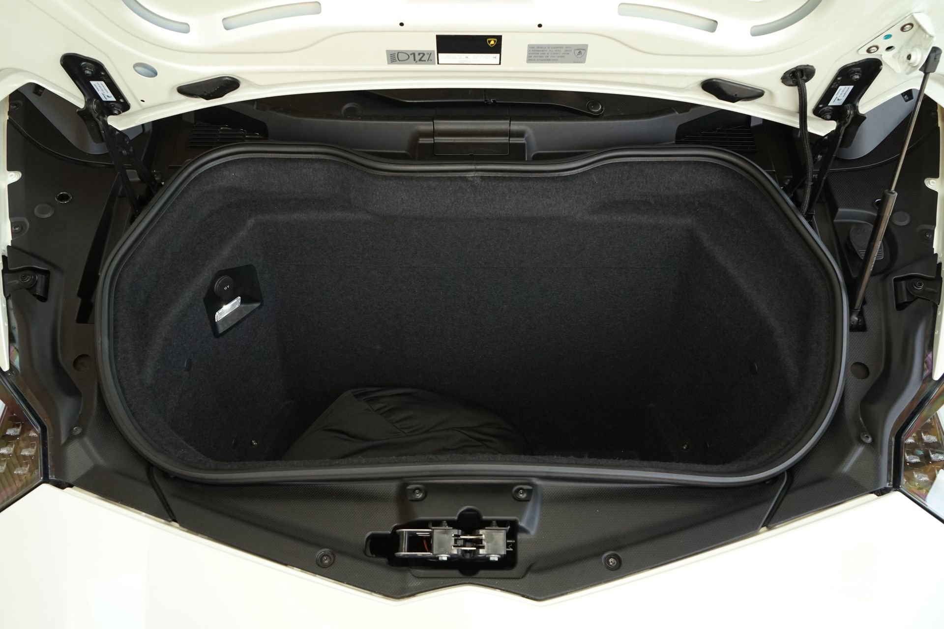 Used 2017 Lamborghini Aventador S AWD/4WD image 23