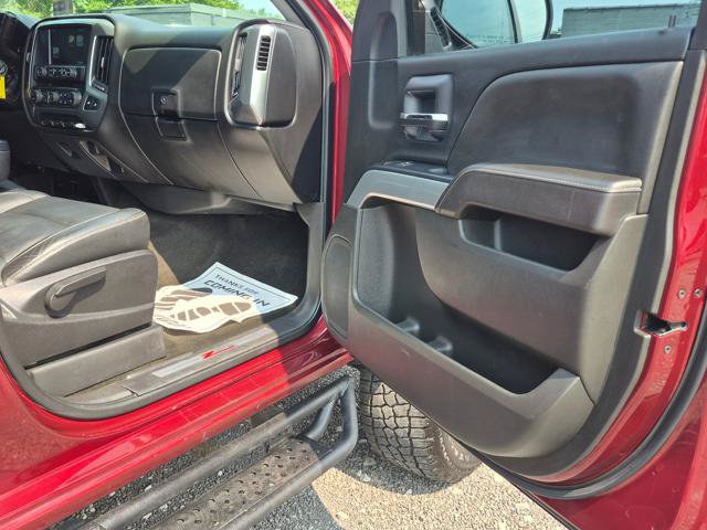 Used 2017 Chevrolet Silverado 1500 LT w/ All Star Edition AWD/4WD image 6