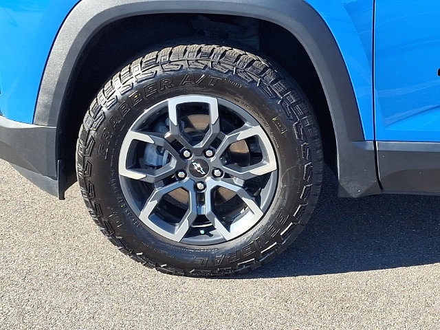 Used 2025 Chevrolet Equinox ACTIV FWD image 8