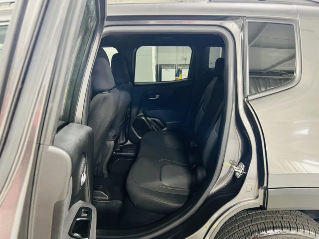 Used 2021 Jeep Renegade Latitude image 26