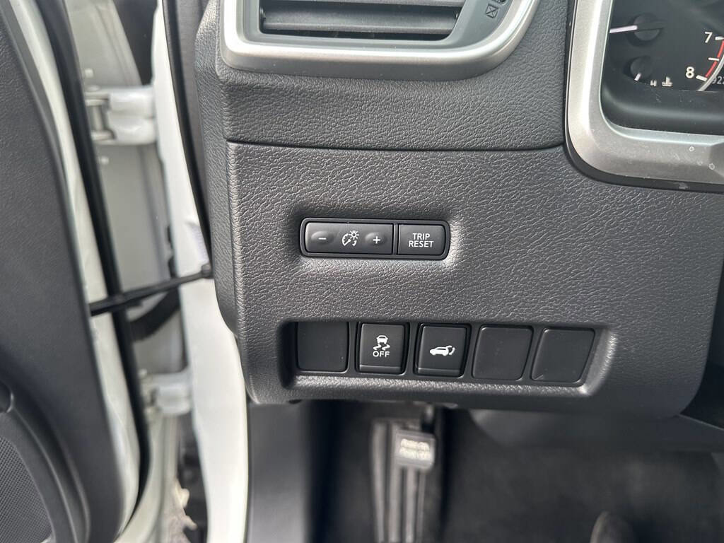 Used 2017 Nissan Murano SL image 17