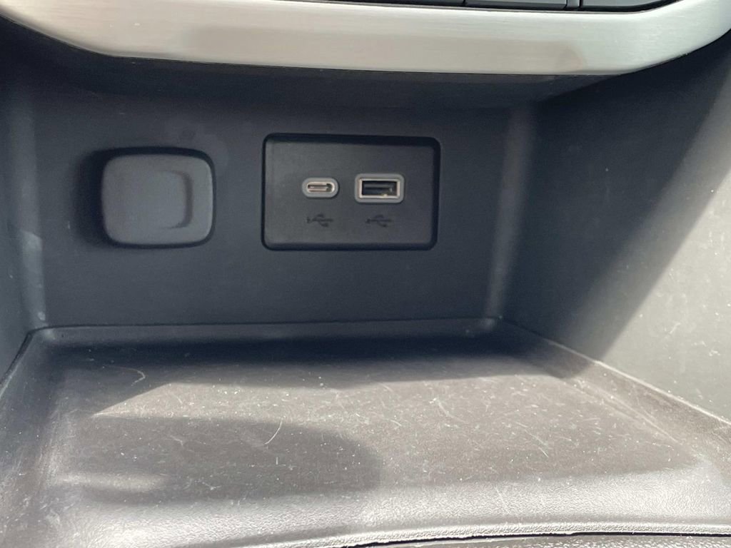 Used 2023 GMC Acadia SLE FWD image 20