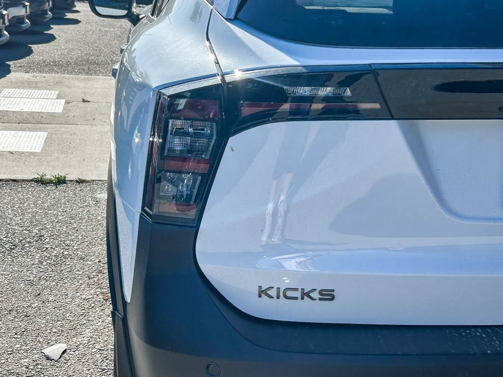New 2026 Nissan Kicks SV w/ Charging Package FWD image 10