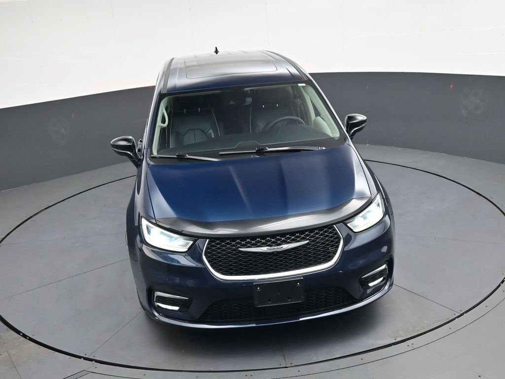 Used 2024 Chrysler Pacifica Limited image 35