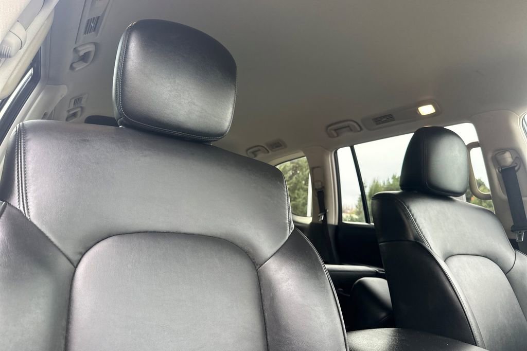 Used 2024 Nissan Armada SV w/ Cargo Package AWD/4WD image 18