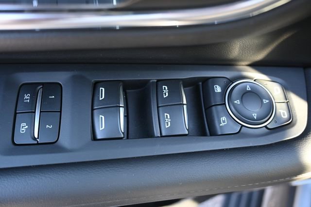 Used 2024 Chevrolet Tahoe High Country w/ Premium Package image 11