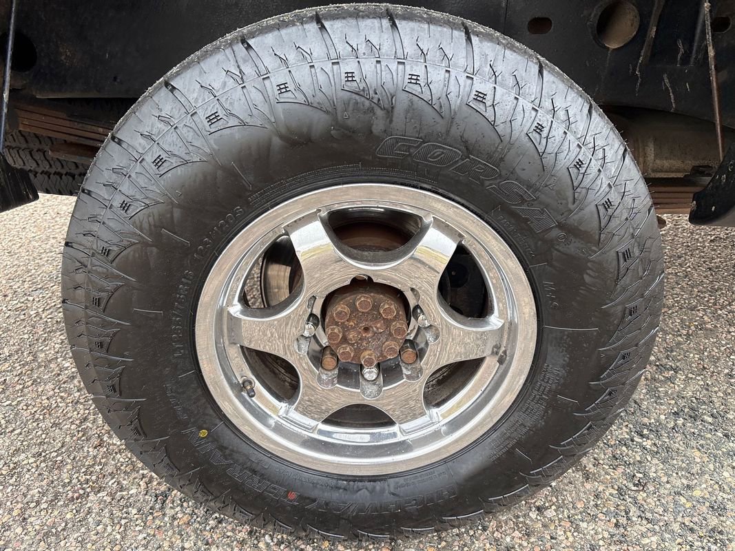 Used 2001 Chevrolet Silverado 2500 LS image 21