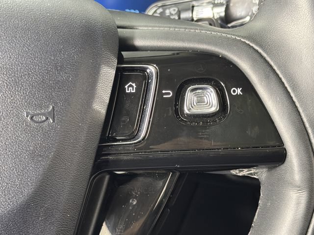 Used 2026 Lincoln Corsair Reserve FWD image 13