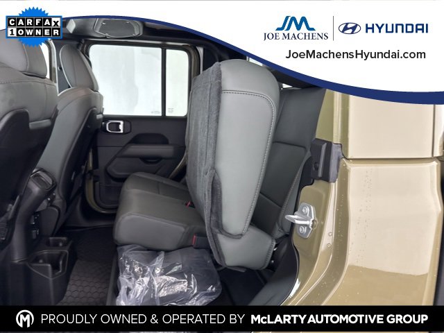 Used 2025 Jeep Gladiator Mojave image 28