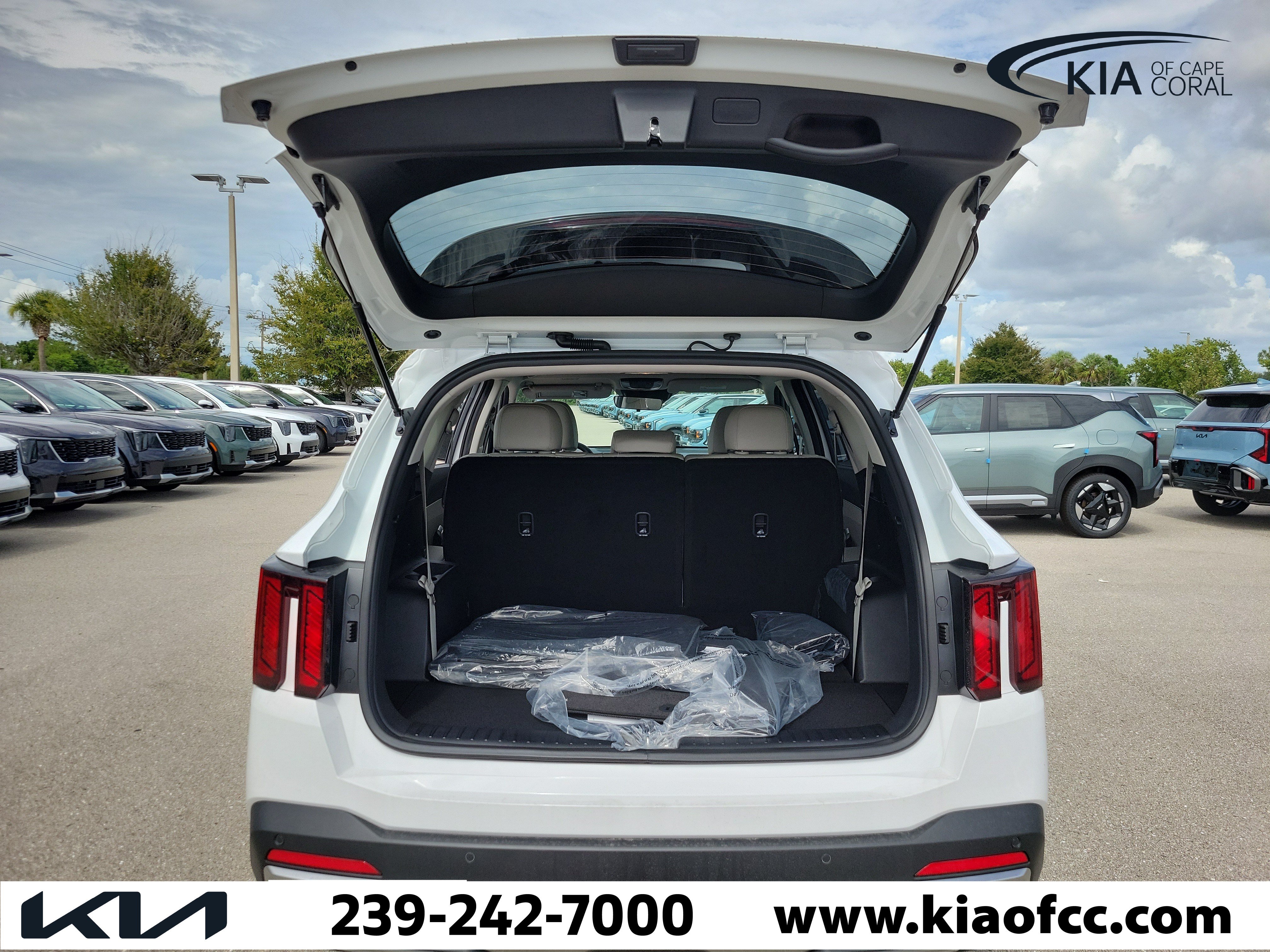 New 2026 Kia Sorento S FWD image 11