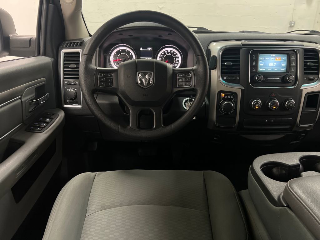 Used 2019 RAM 1500 Classic SLT RWD image 14