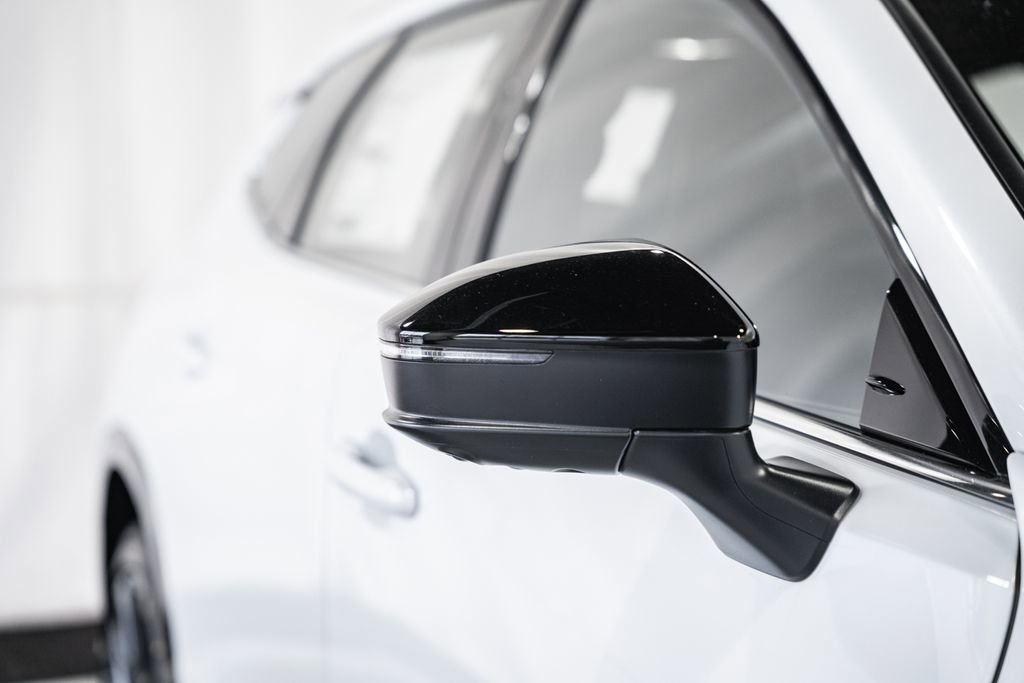 New 2026 Toyota Crown Signia image 16