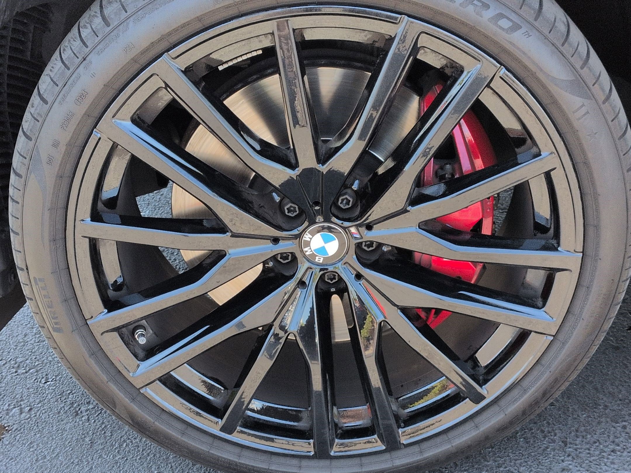 Certified 2025 BMW X5 M60i w/ Climate Comfort Package AWD/4WD image 13