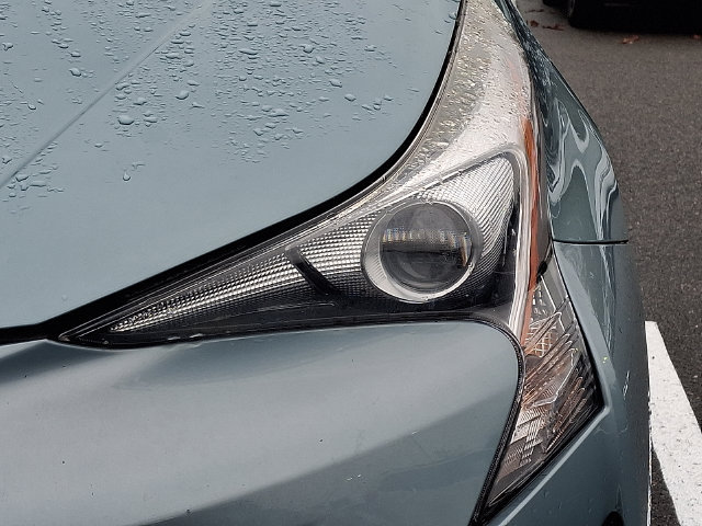 Used 2016 Toyota Prius Two FWD image 9