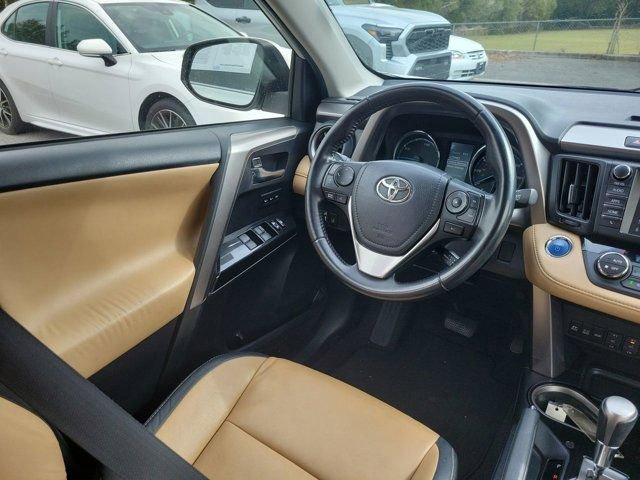 Used 2017 Toyota RAV4 Limited image 7