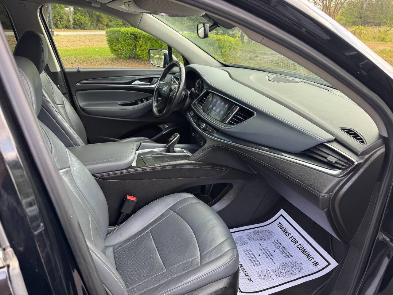 Used 2020 Buick Enclave Essence image 16