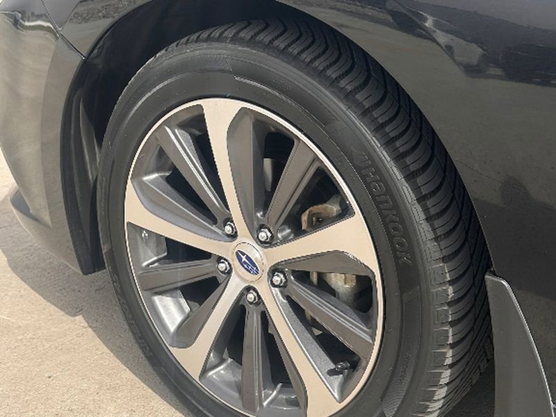Used 2016 Subaru Legacy 2.5i Limited AWD/4WD image 9