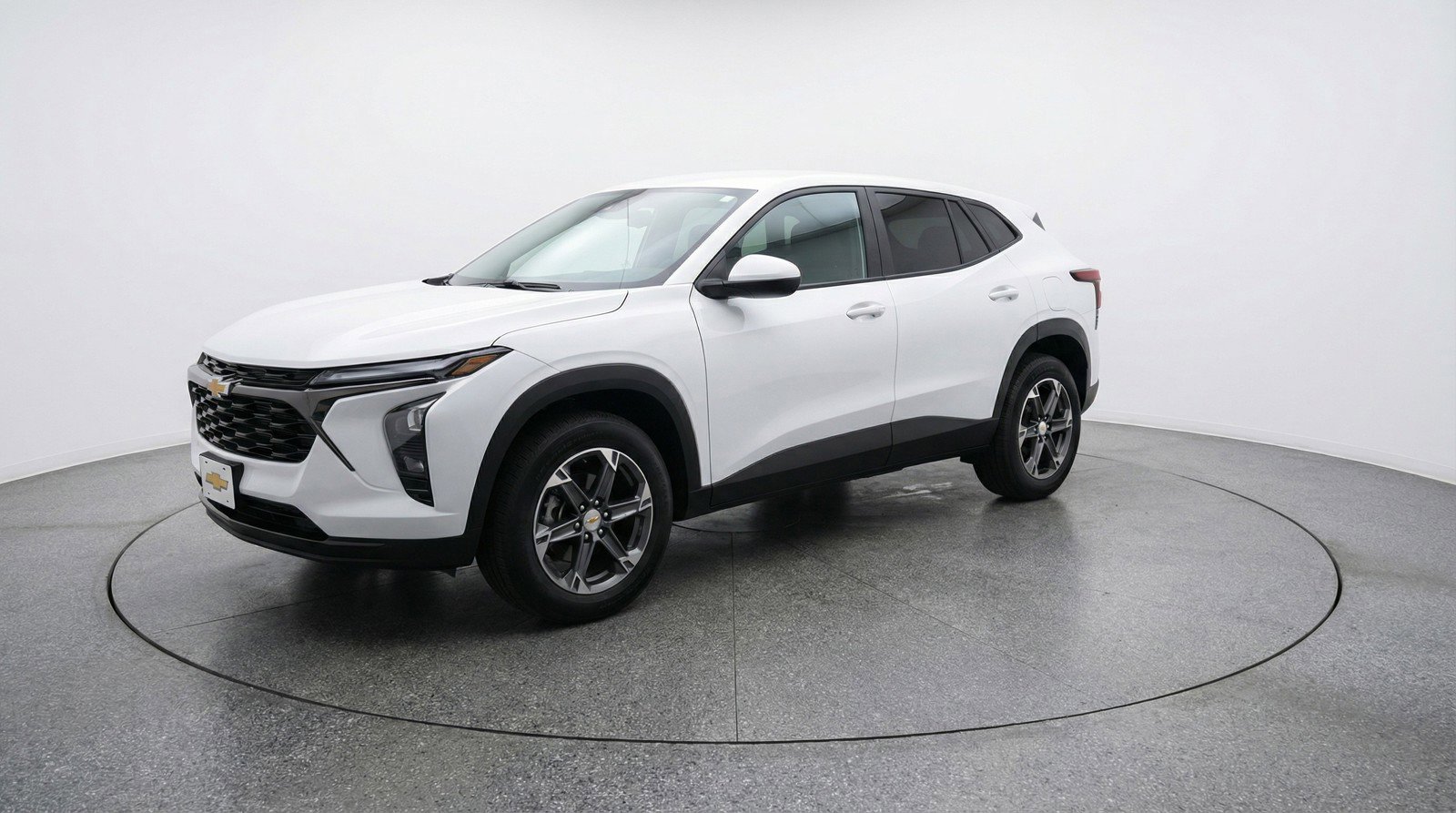 Used 2025 Chevrolet Blazer LT FWD image 3