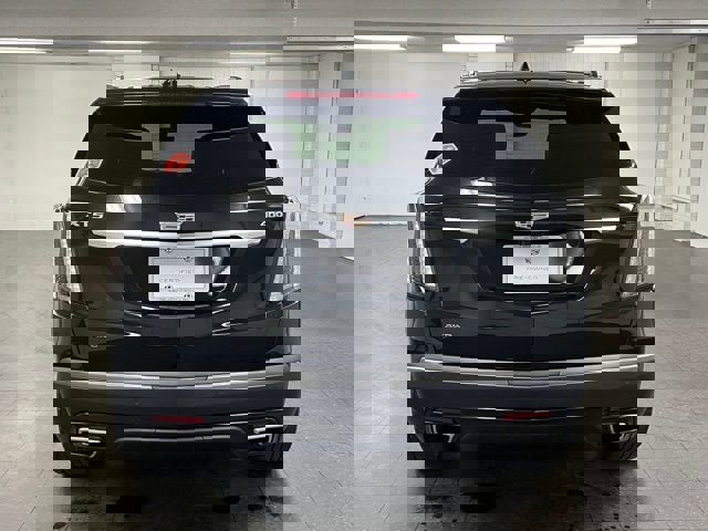 Certified 2023 Cadillac XT5 Sportv w/ Technology Package AWD/4WD image 4