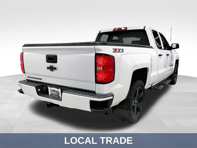 Used 2018 Chevrolet Silverado 1500 LT w/ Redline Edition AWD/4WD image 7