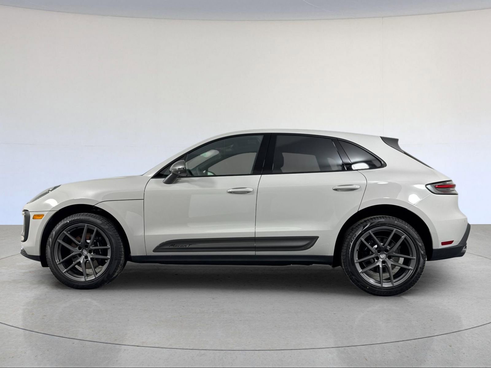 New 2026 Porsche Macan Turbo AWD/4WD video 2