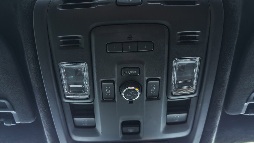 Used 2022 Cadillac Escalade ESV Sport Platinum w/ Heavy-Duty Trailer Package image 80