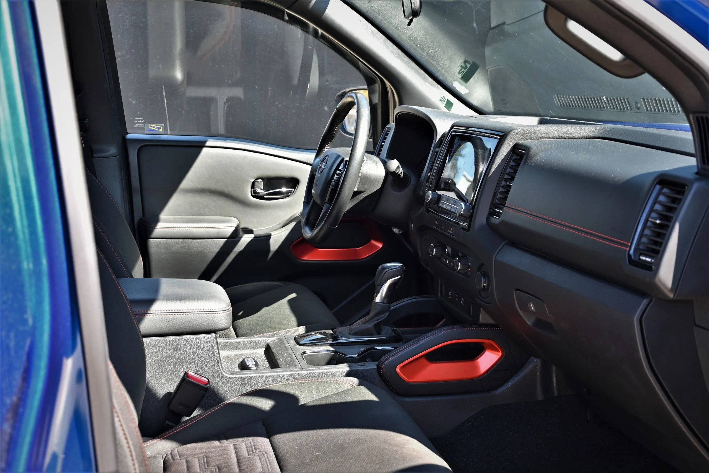 Used 2024 Nissan Frontier Pro-X w/ Technology Package image 17